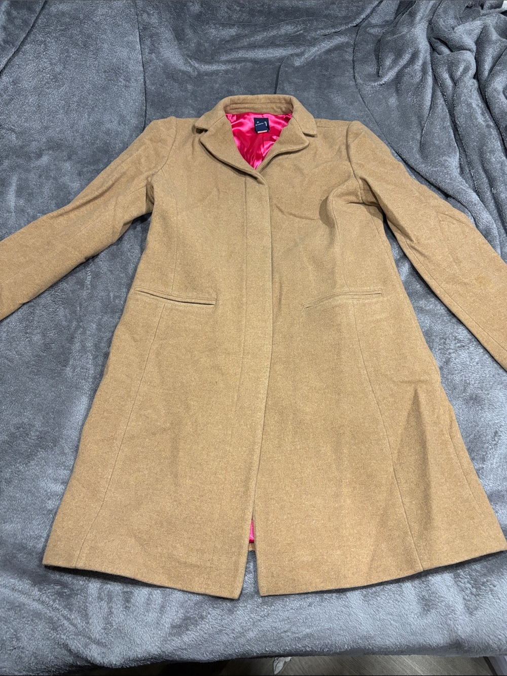 Women’s GAP Camel Trench Coat with Pink Lining